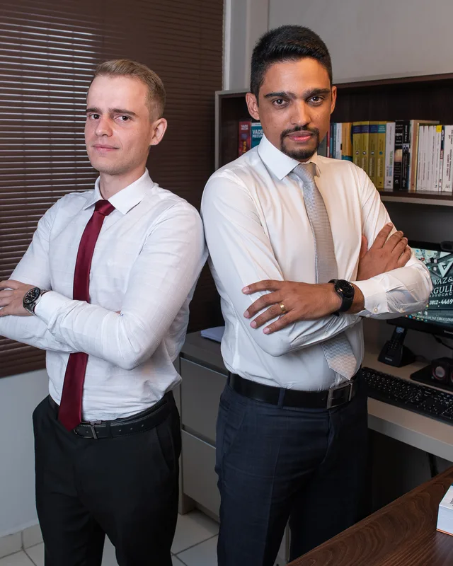 Advogados do Vaz & Virgulino Advocacia em atendimento